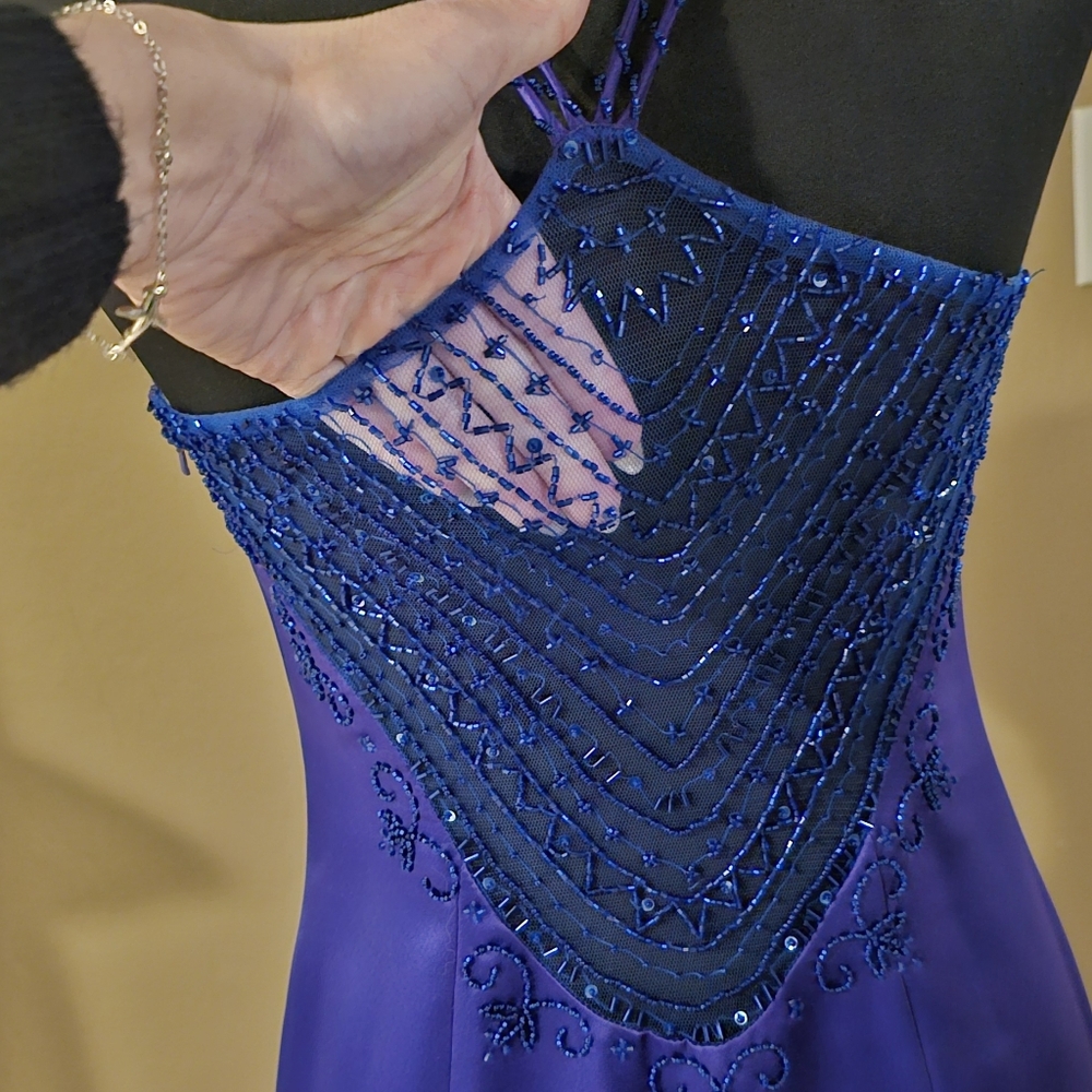 Elegant Purple Halter Dress - Picture 5 of 7